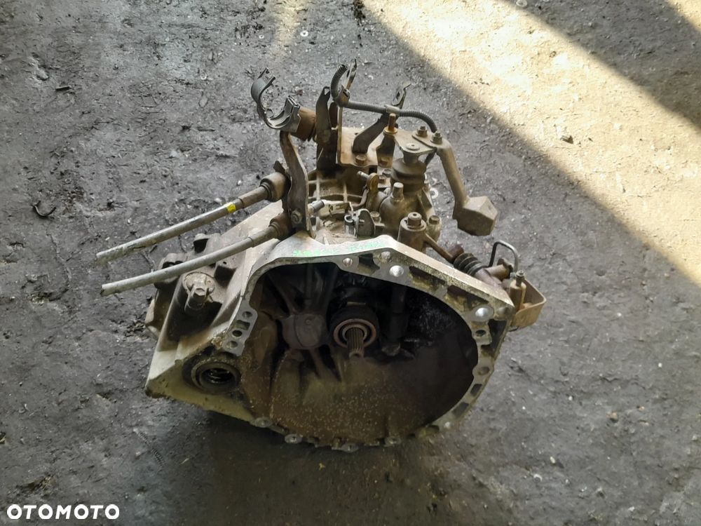 Skrzynia biegów manualna TOYOTA Yaris II 05-09r. 1.3 VVT-i 87KM 2SZFE - 4