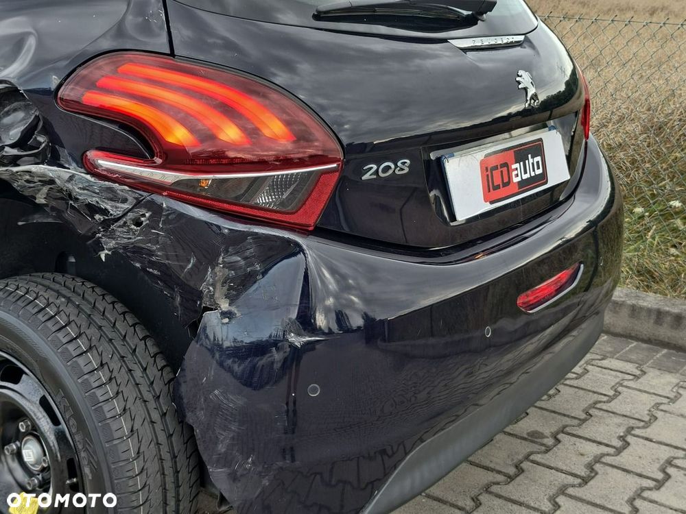Peugeot 208 - 36