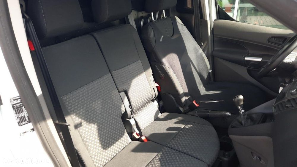 Ford Transit Connect - 14