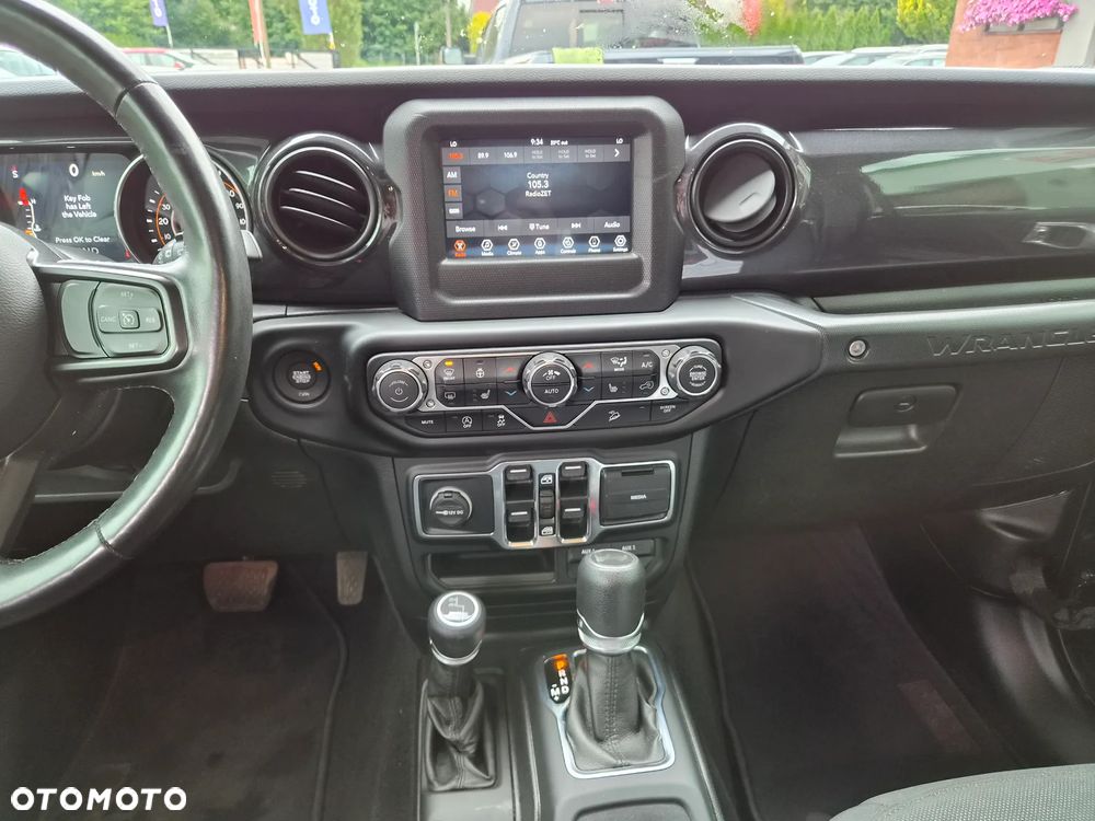 Jeep Wrangler - 26