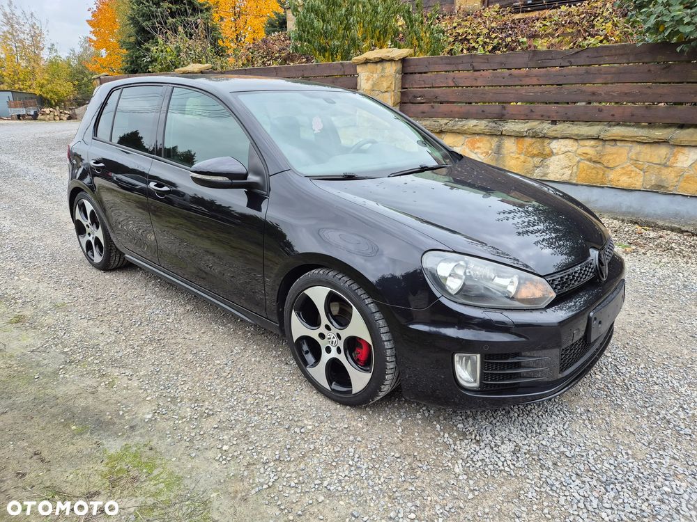 Volkswagen Golf 2.0 GTI - 2