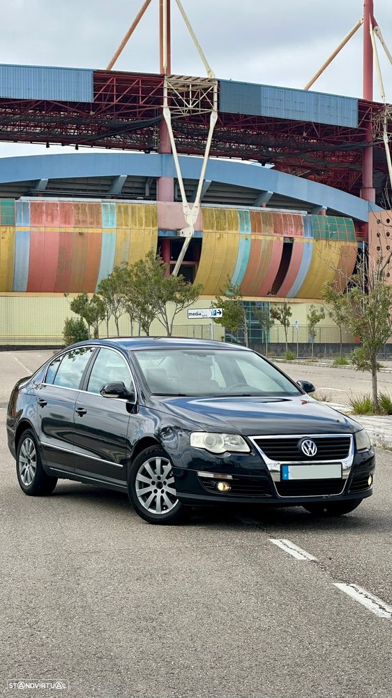 VW Passat 1.6 FSi Comfortline - 1