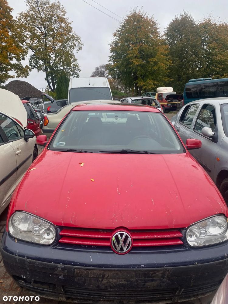 VW Golf 4 na części - 1