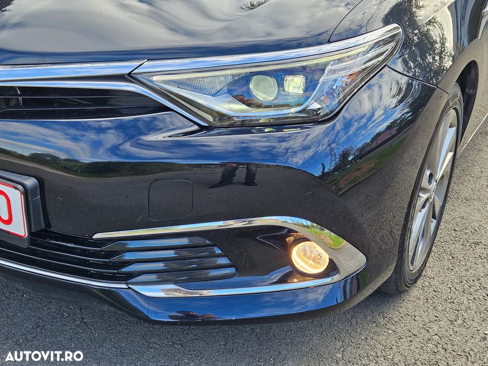 Toyota Auris 1.8 L VVT-i Hybrid Sol - 13