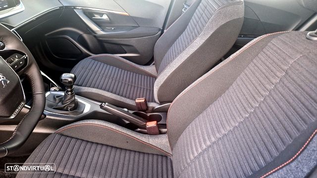 Peugeot 2008 1.2 PureTech Active Pack - 7