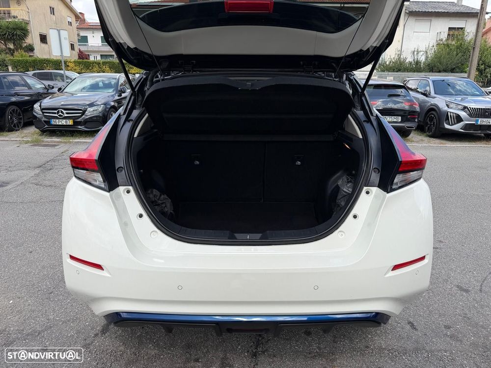 Nissan Leaf N-Connecta Two Tone - 14