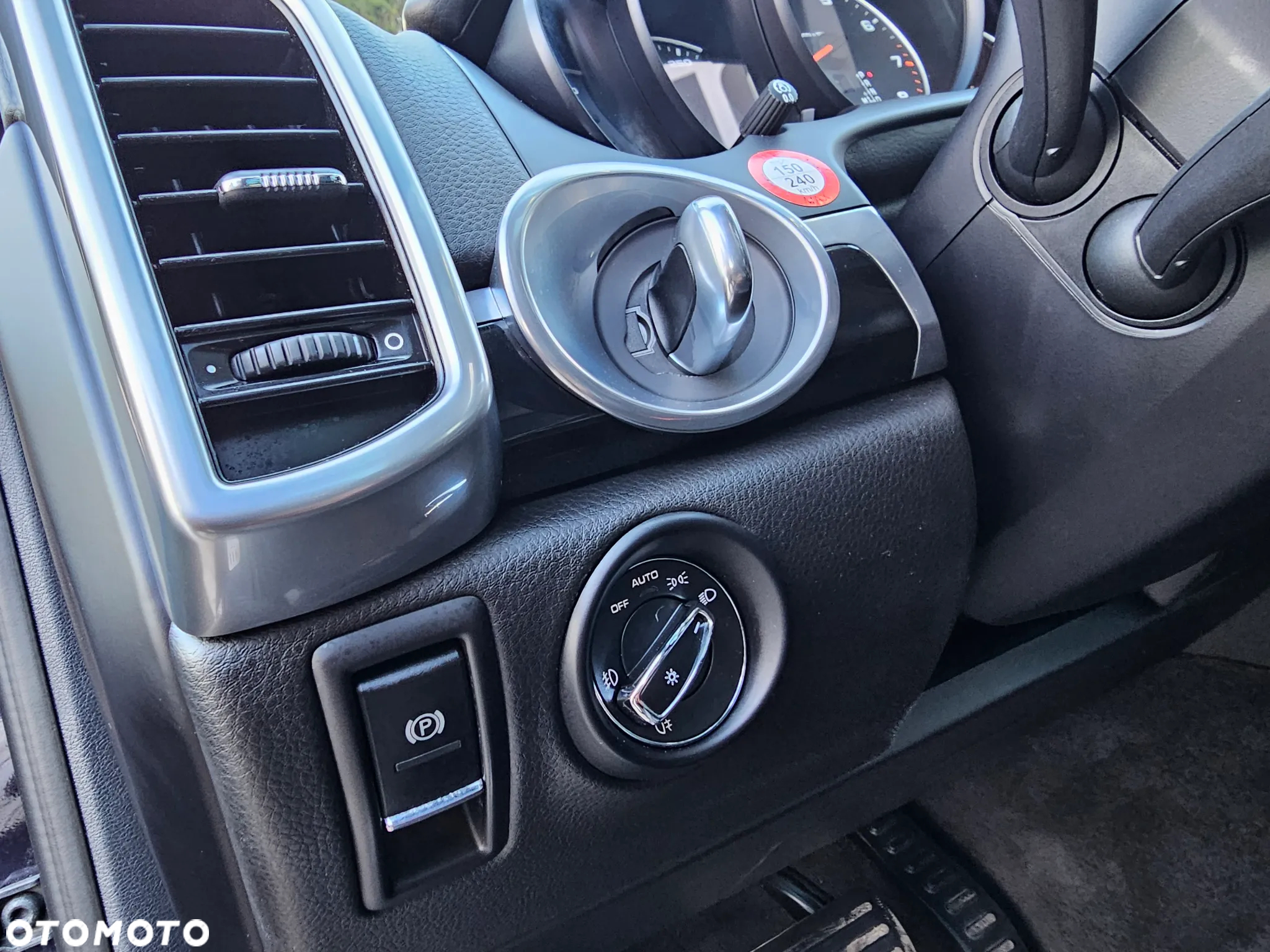 Porsche Cayenne Platinum Edition - 33
