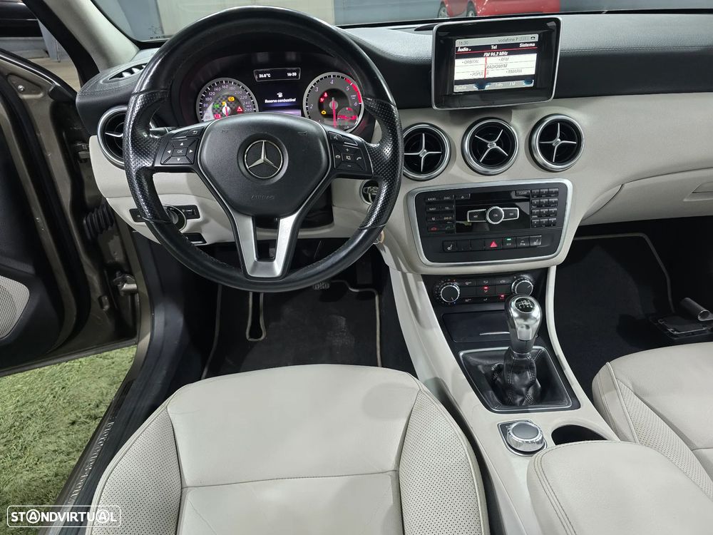 Mercedes-Benz A 180 CDi BE Urban - 12