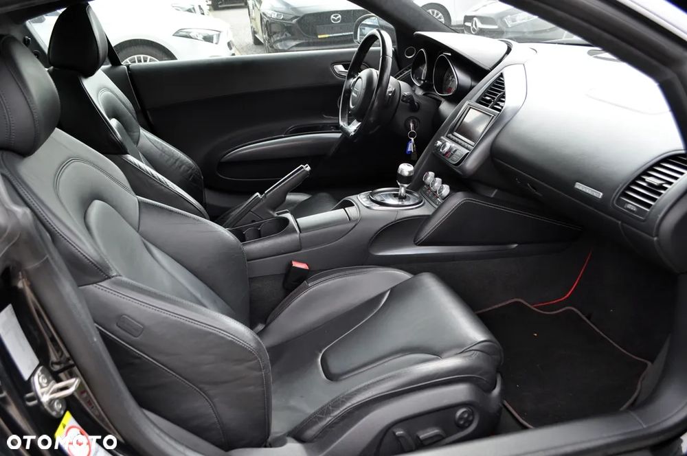 Audi R8 Coupé 4.2 Quattro R tronic - 25