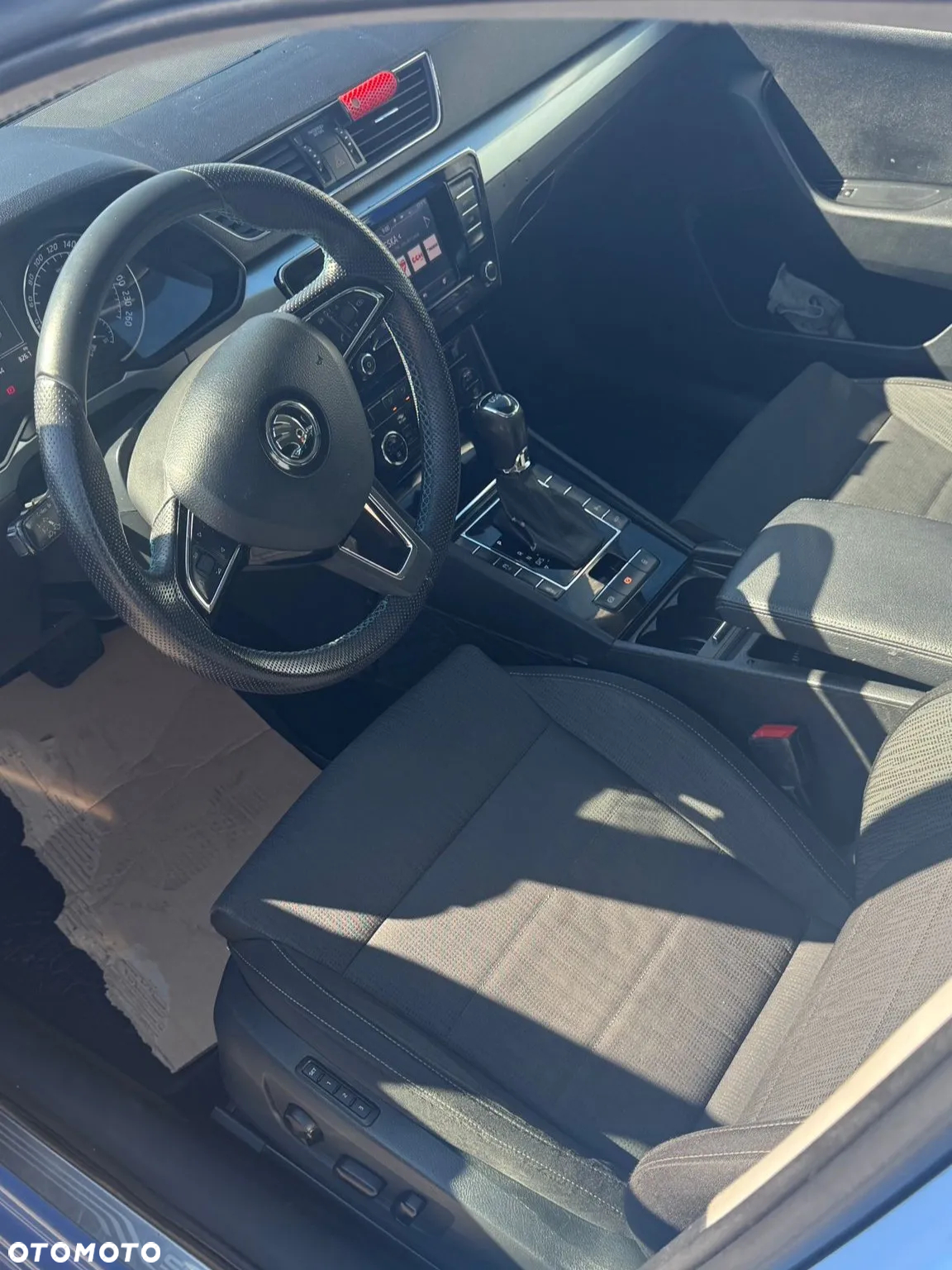 Skoda Superb Combi 2.0 TDI DSG Ambition - 14