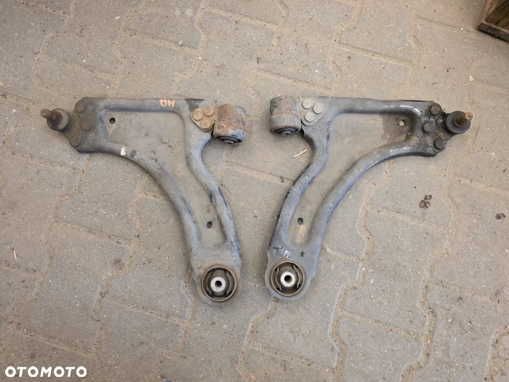 OPEL MERIVA A WAHACZE WAHACZ LEWY LUB PRAWY - 1