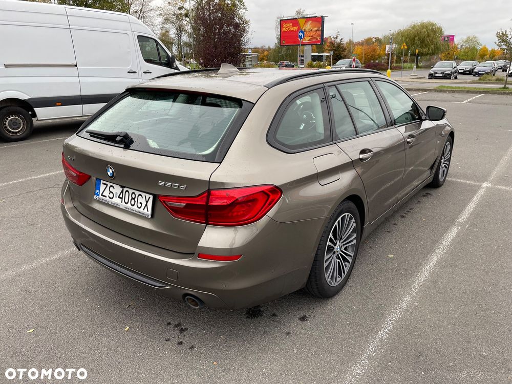 BMW Seria 5 530d Sport Line sport - 13