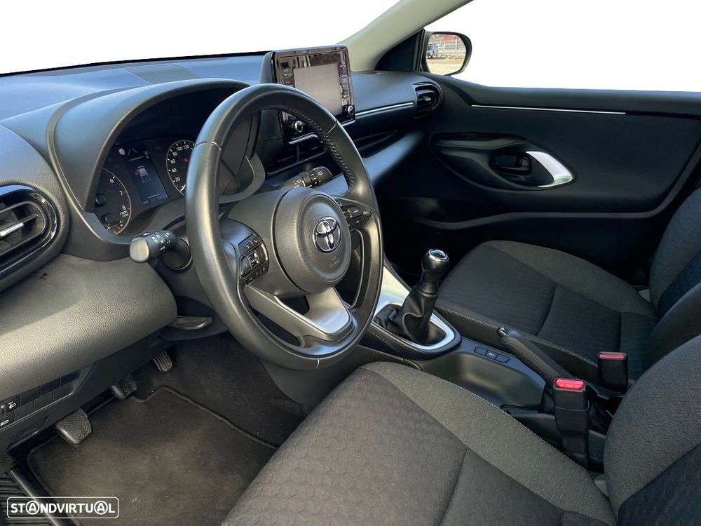 Toyota Yaris - 12