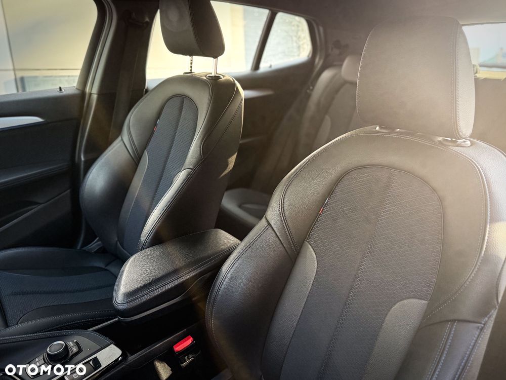 BMW X2 sDrive18i - 11