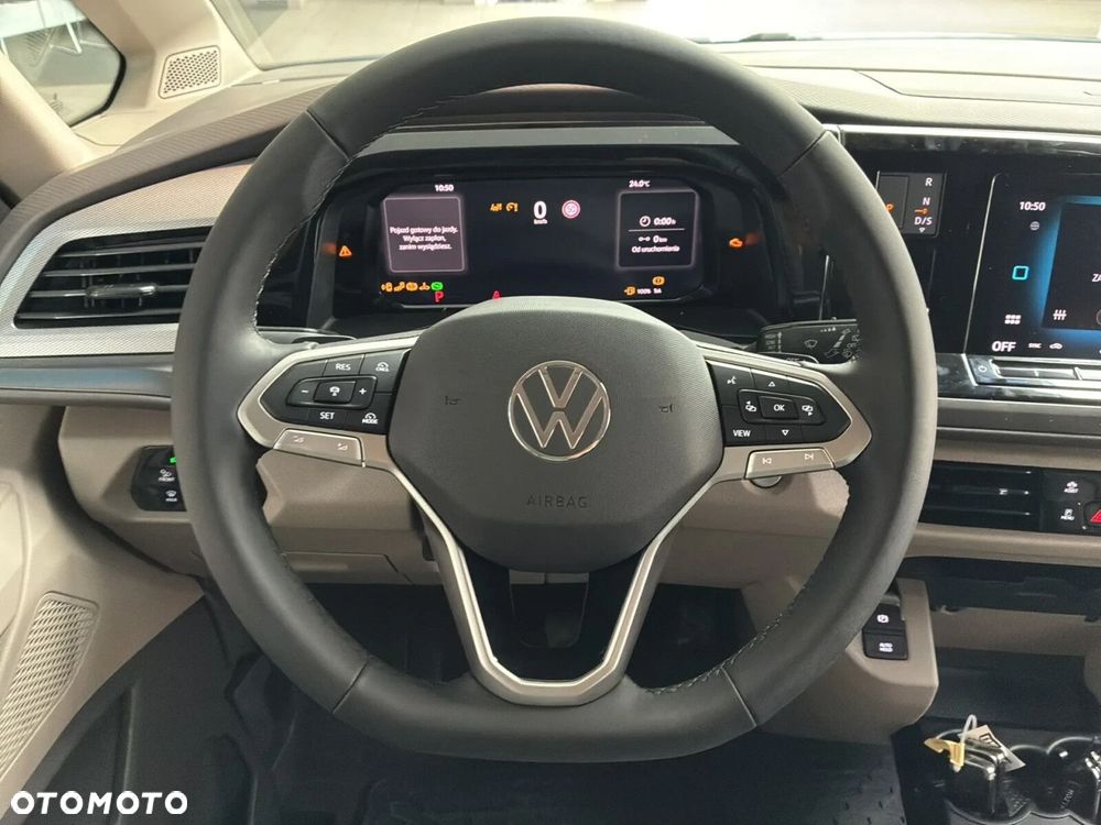 Volkswagen Multivan - 18