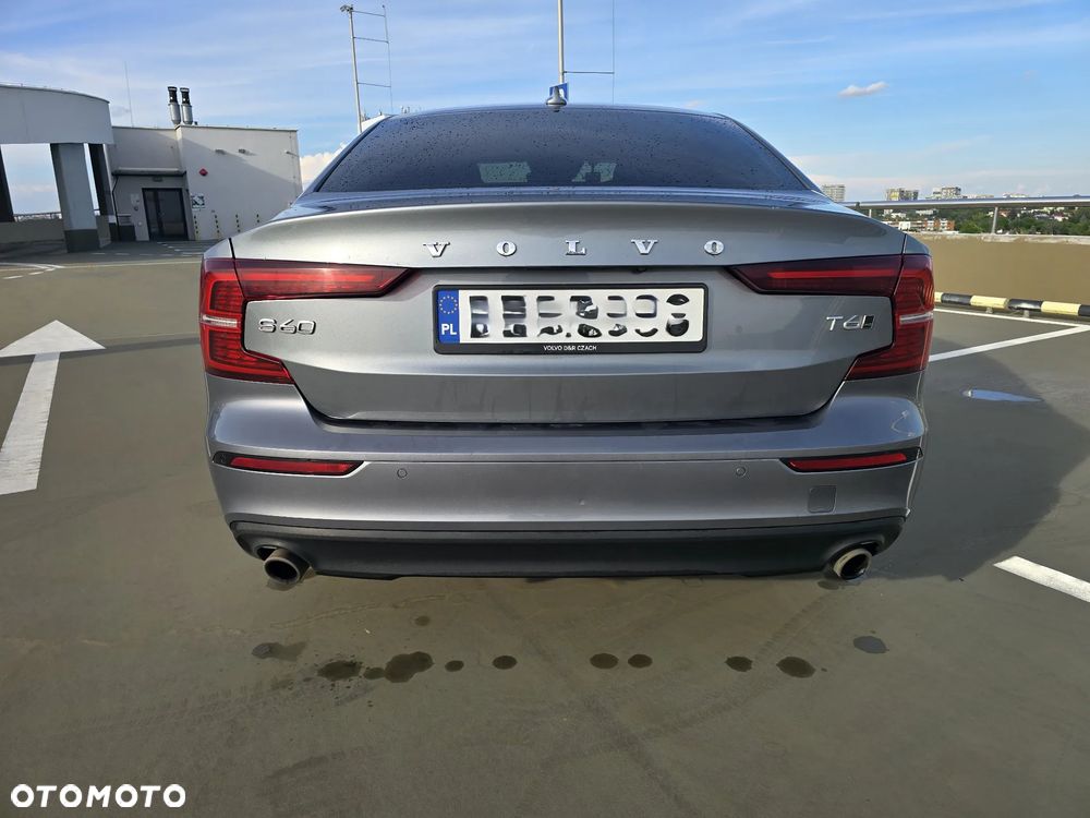 Volvo S60 T6 AWD Momentum Pro - 9