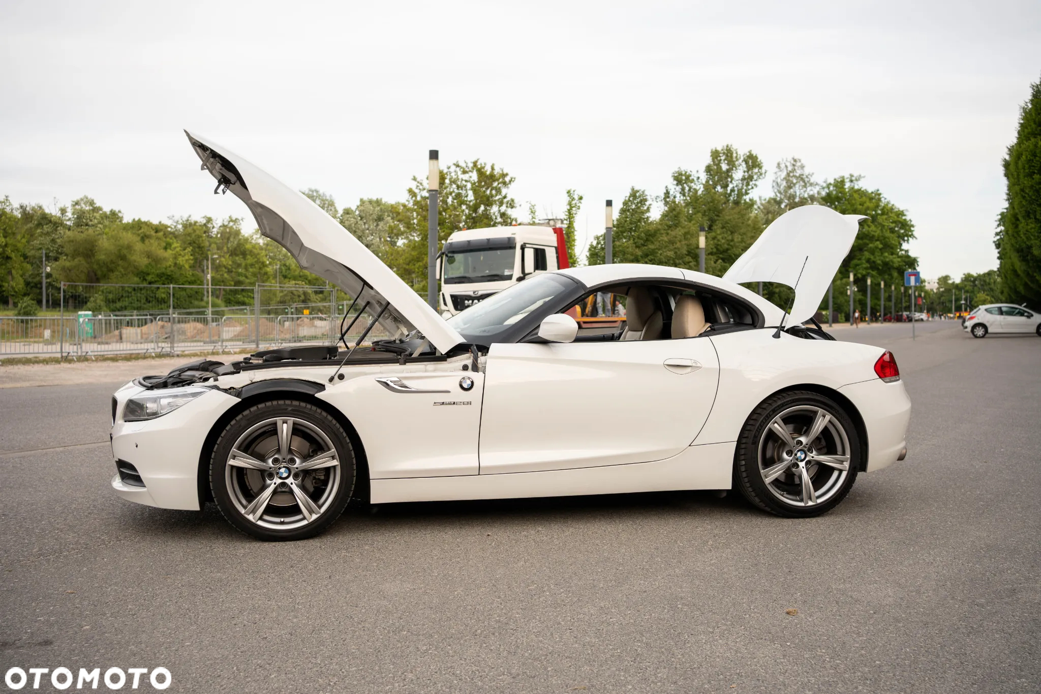 BMW Z4 sDrive28i - 23