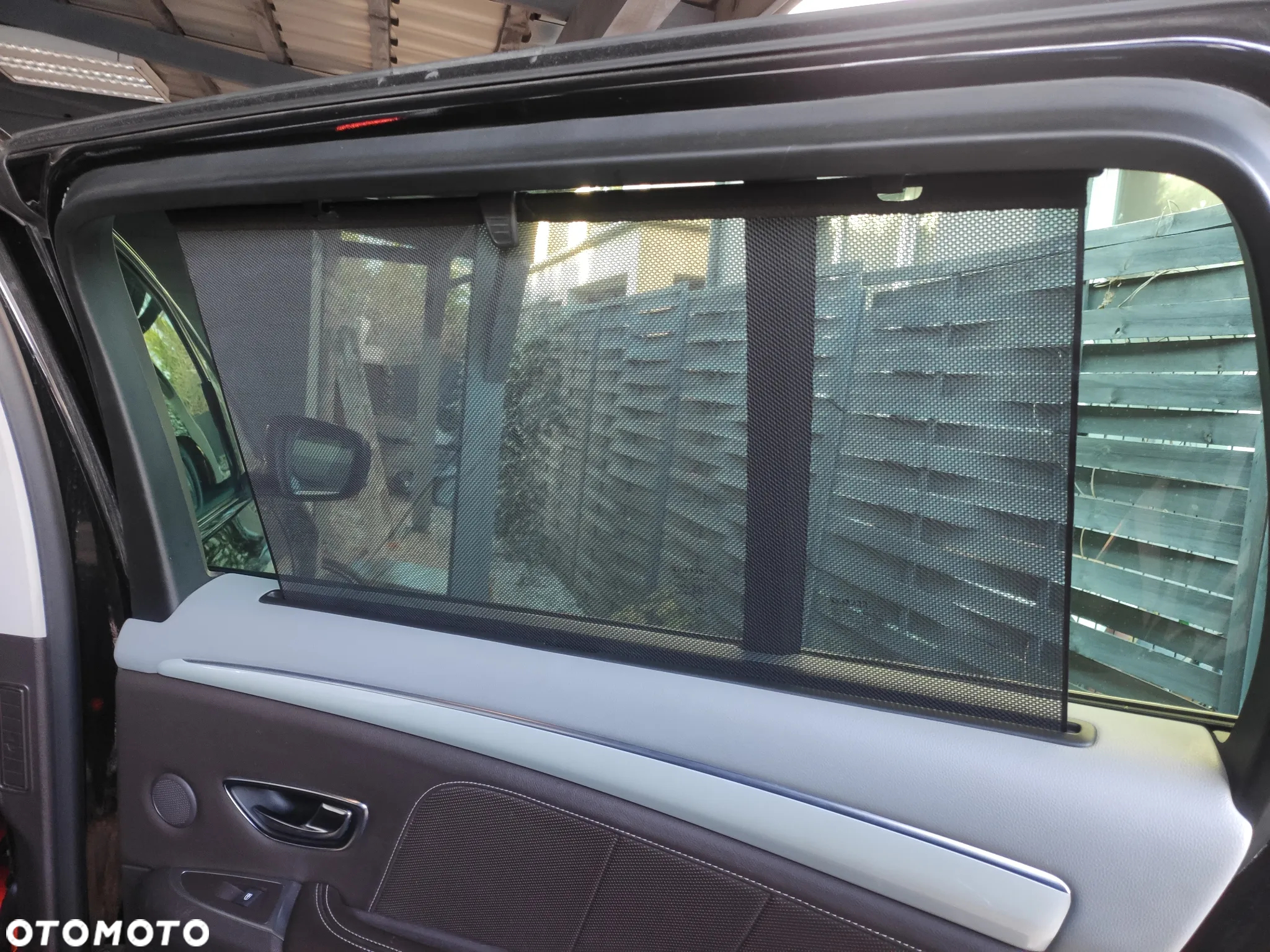 Renault Espace 1.6 dCi Energy Initiale Paris EDC 7os - 18