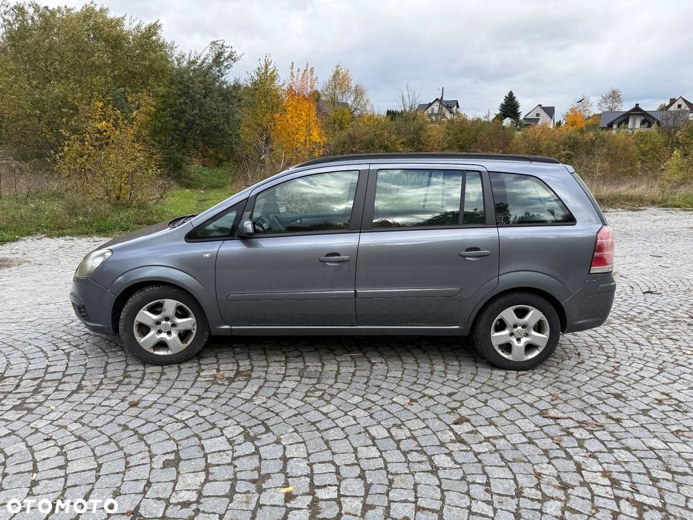 Opel Zafira - 3