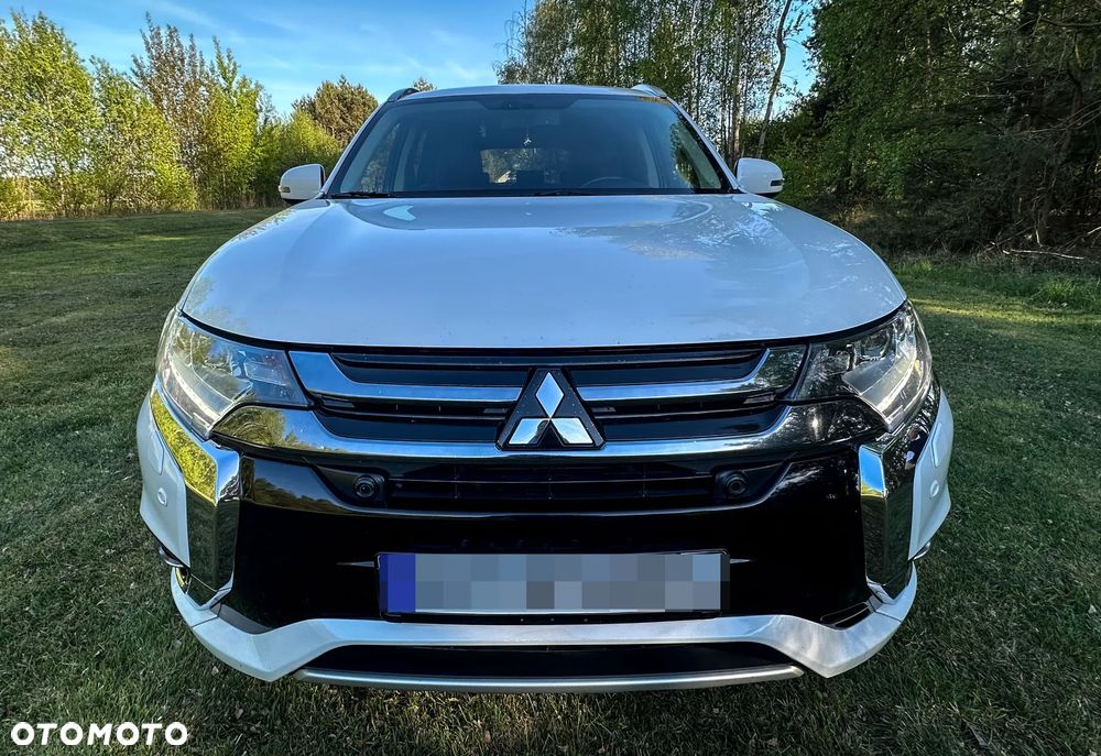Mitsubishi Outlander Intense + - 8