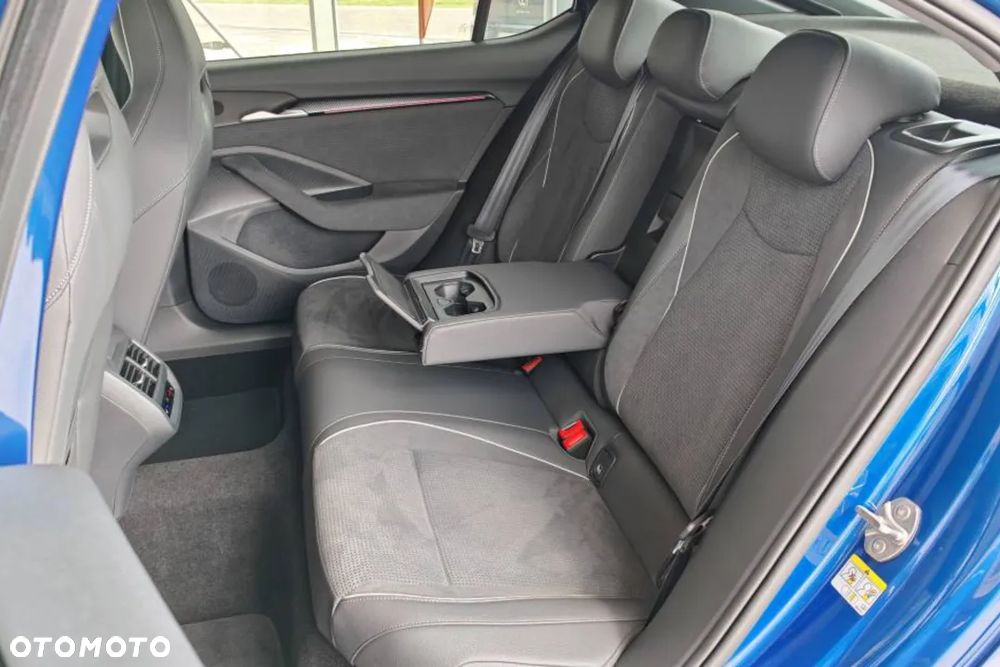 Skoda Superb 1.5 TSI Sportline DSG - 25