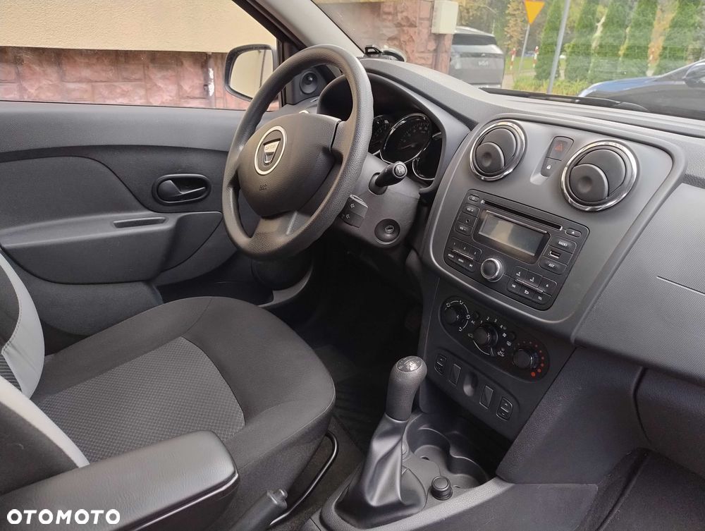 Dacia Sandero - 4