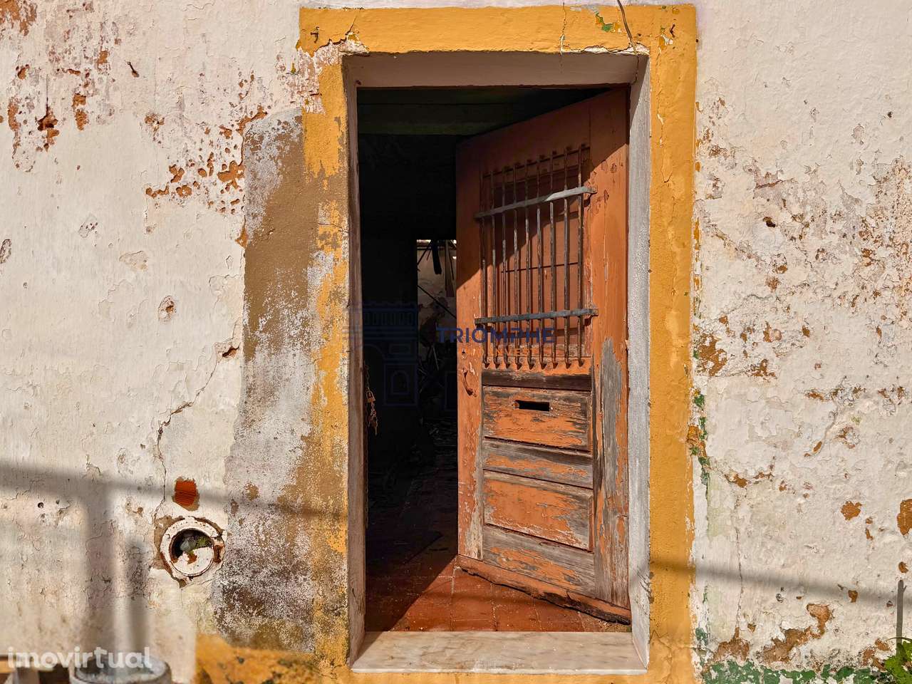 Moradia T3 Para Recuperar - Investimento - Alcantarilha - Grande imagem: 3/21