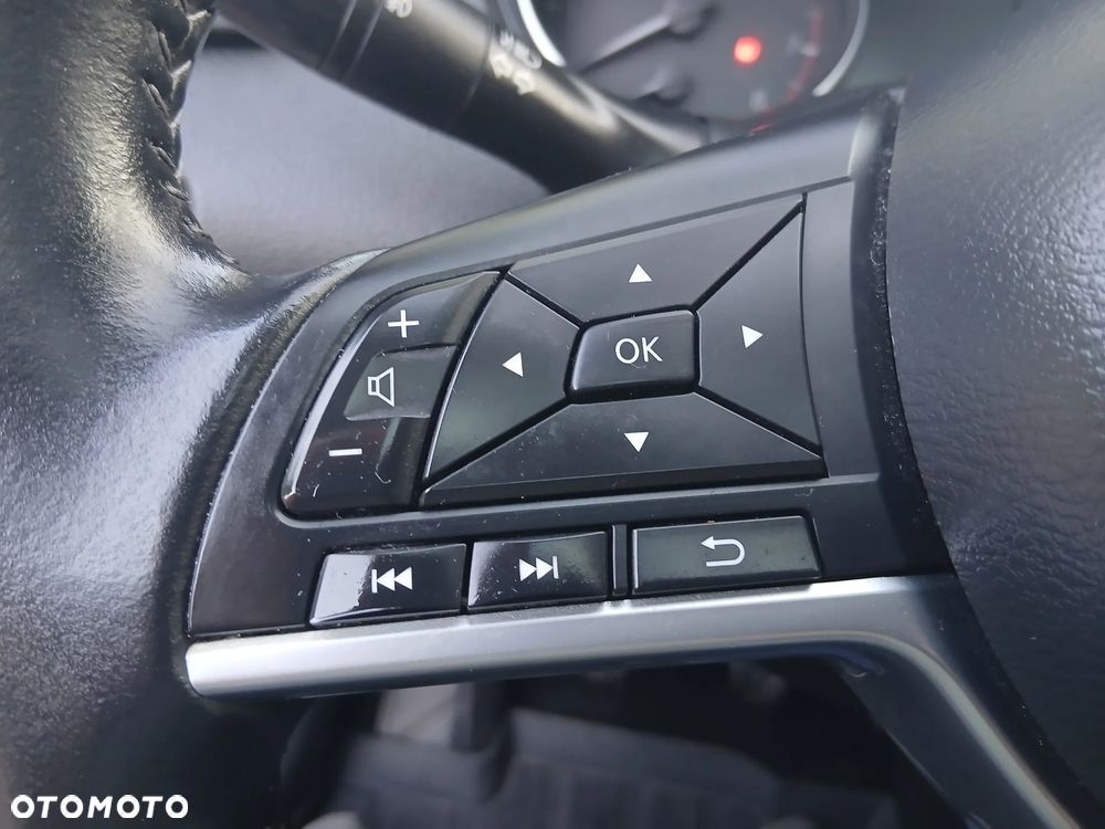 Nissan Qashqai 1.3 DIG-T N-Connecta - 20