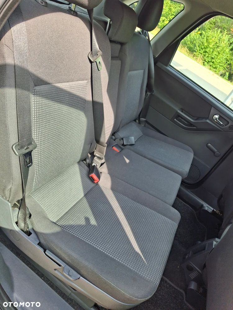 Opel Meriva - 17
