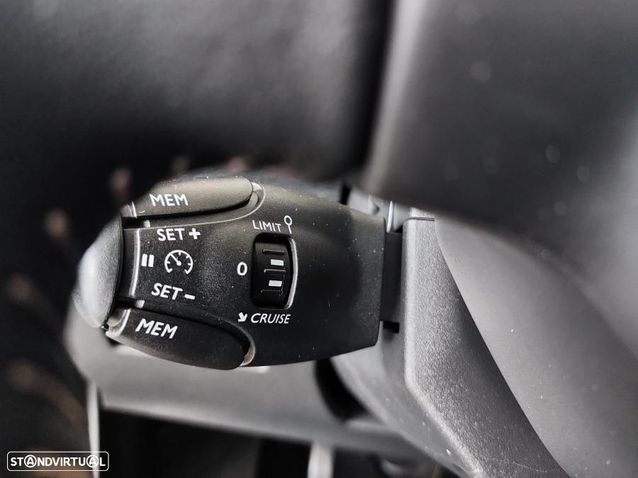 Peugeot 3008 1.5 BlueHDi Active - 23