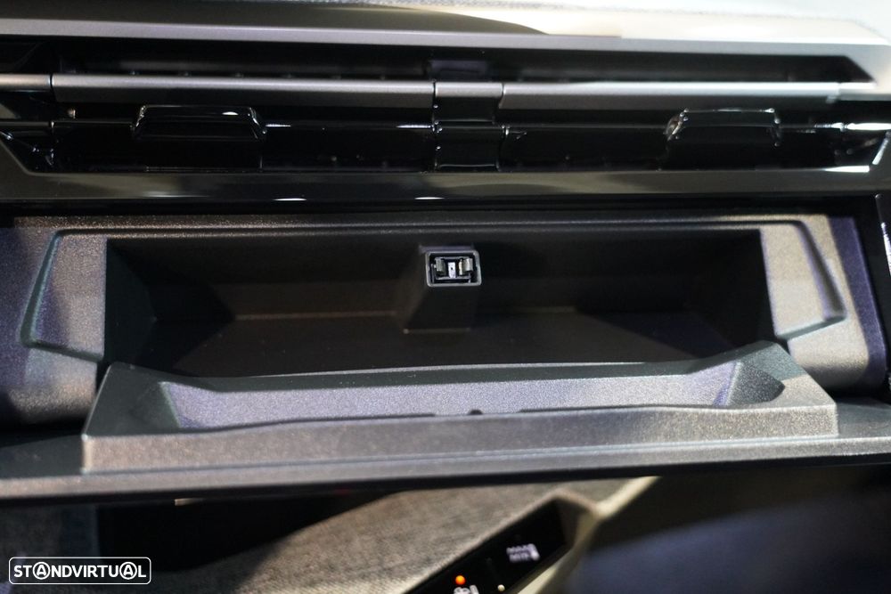 Peugeot 3008 1.2 Hybrid Allure e-DCS6 - 23