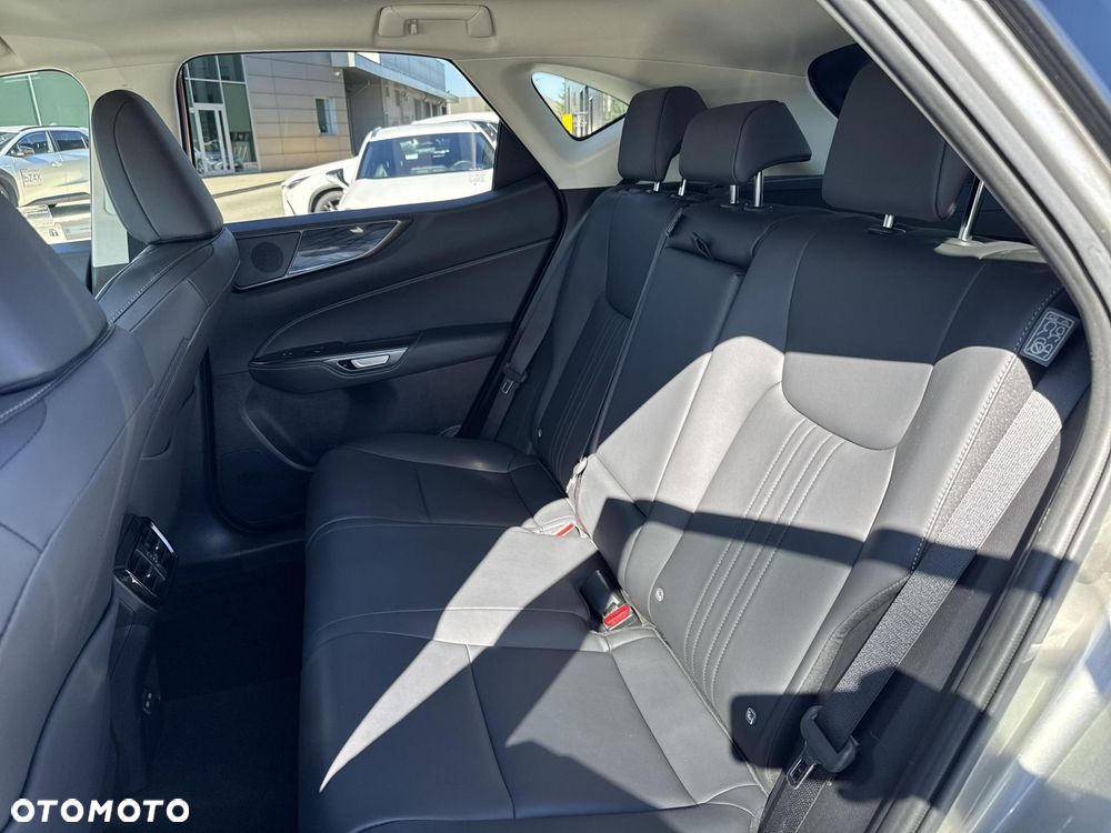 Lexus NX 350h Prestige AWD - 14