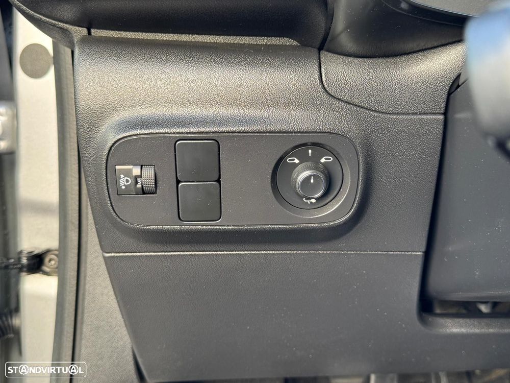 Citroën C3 1.2 PureTech C-Series - 18