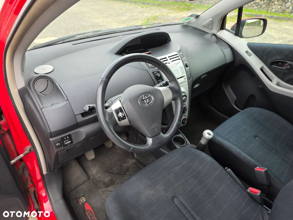 Toyota Yaris 1.0 VVT-i Sol - 12