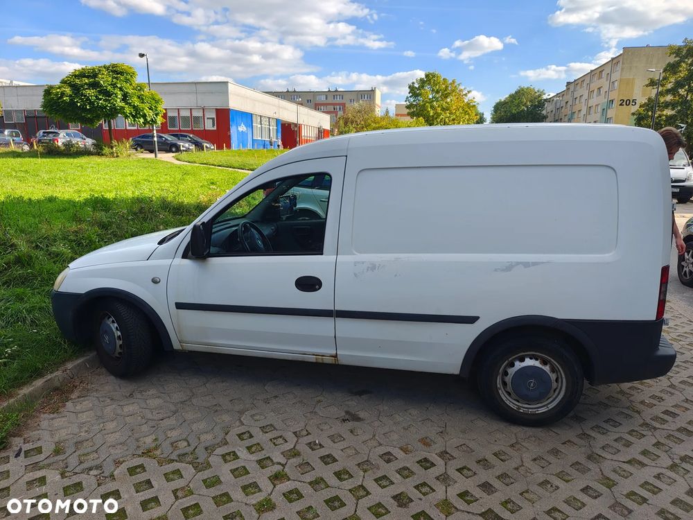 Opel Combo Tour Cosmo - 8