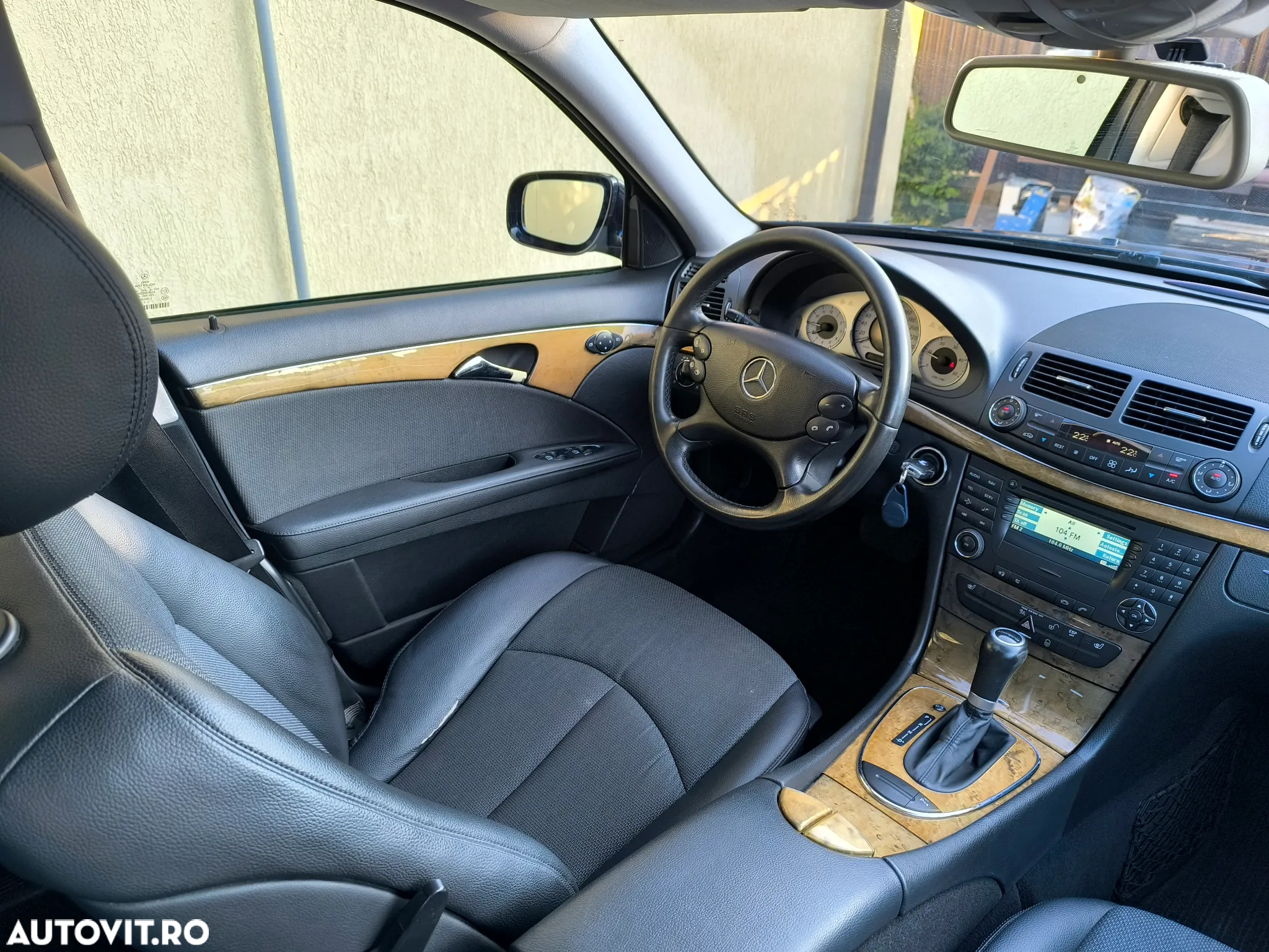 Mercedes-Benz E 220 T CDI Automatik Avantgarde DPF - 21