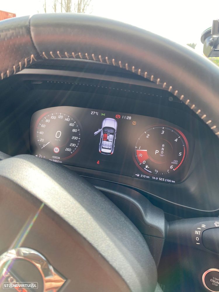 Volvo XC 40 2.0 D3 R-Design Geartronic - 8