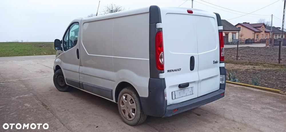 Renault TRAFIC - 4