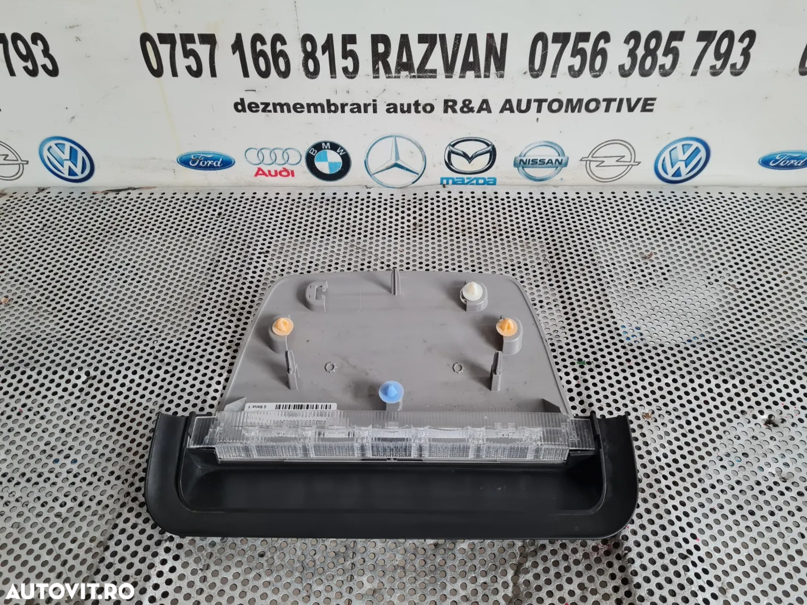 Stop Suplimentar Frana Luneta Bmw F30 - Dezmembrez Bmw F30 - Dezmembrari Arad - 5