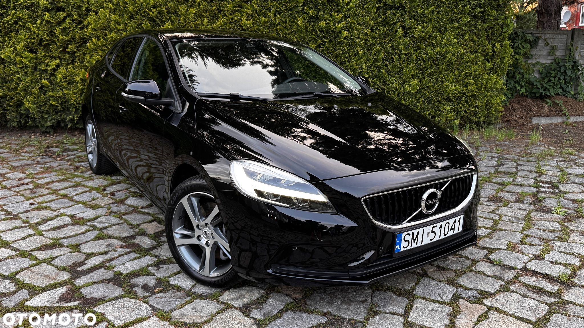 Volvo V40 D4 Geartronic Summum - 1