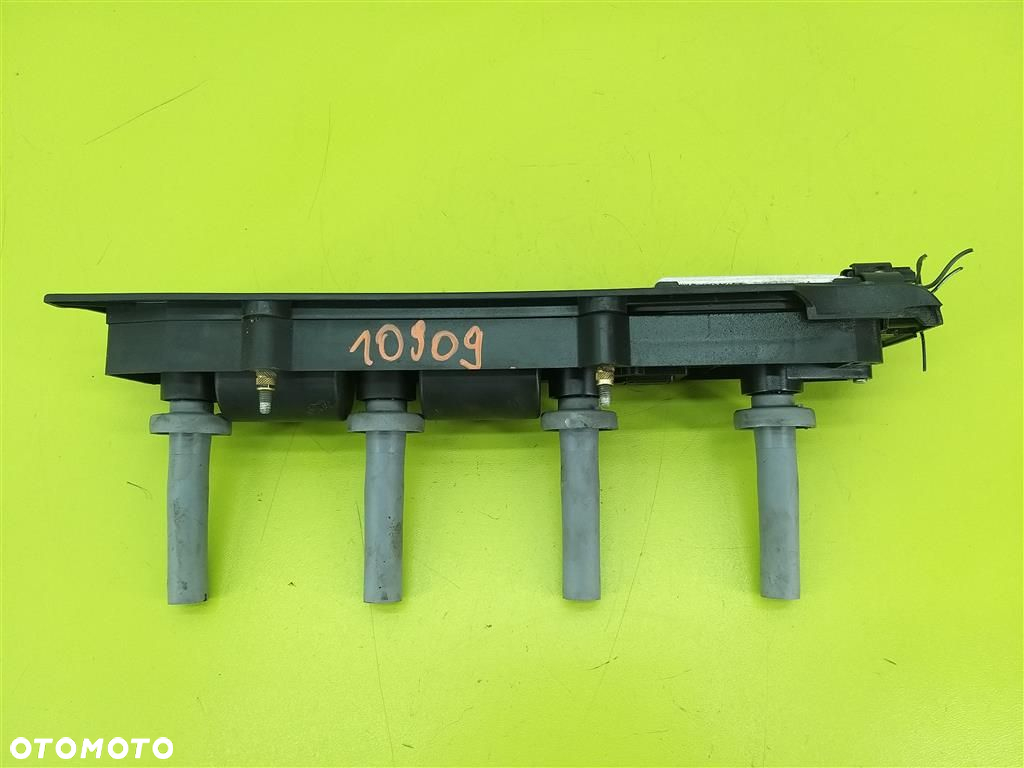Cewka zapłonowa Opel Vectra  C SIGNUM 2.2B 2002-2008R 12567686 DELPHI - 2