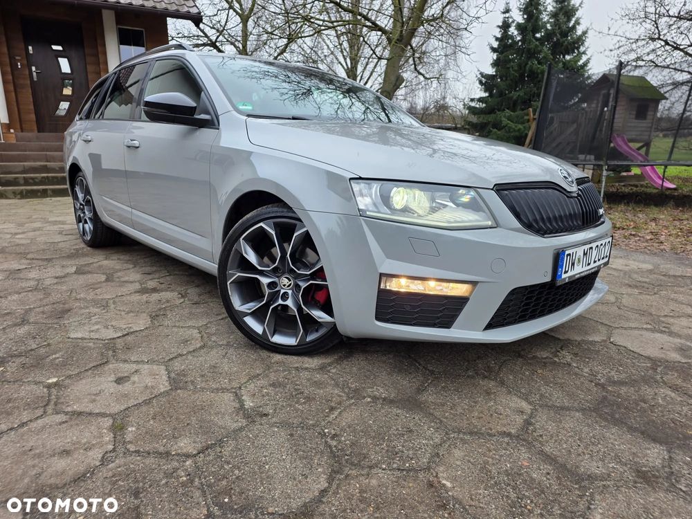 Skoda Octavia 2.0 TDI DSG RS - 2