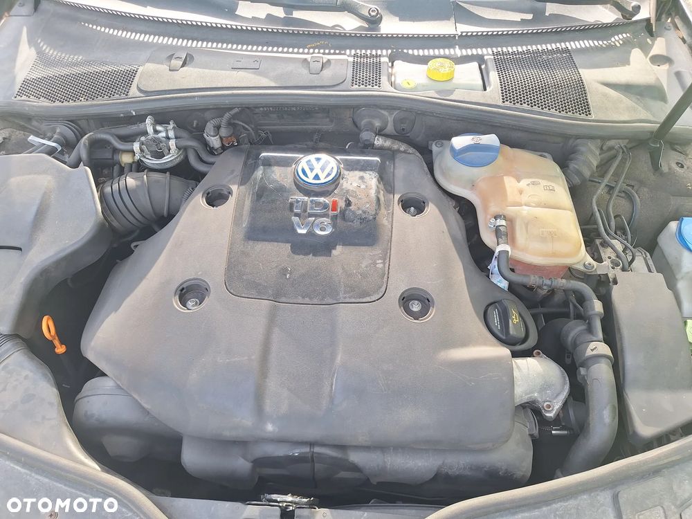 Volkswagen Passat ver-2-5-tdi-v6-4motion-highline - 3