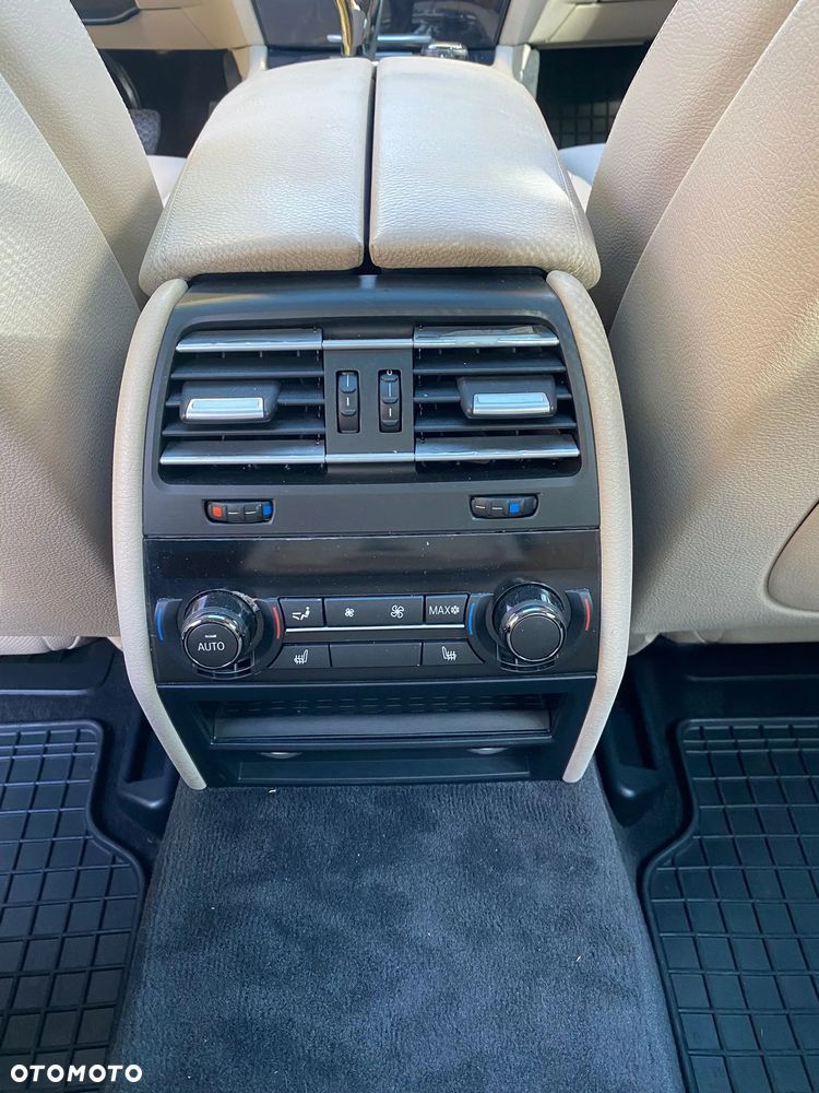 BMW Seria 7 730d - 12