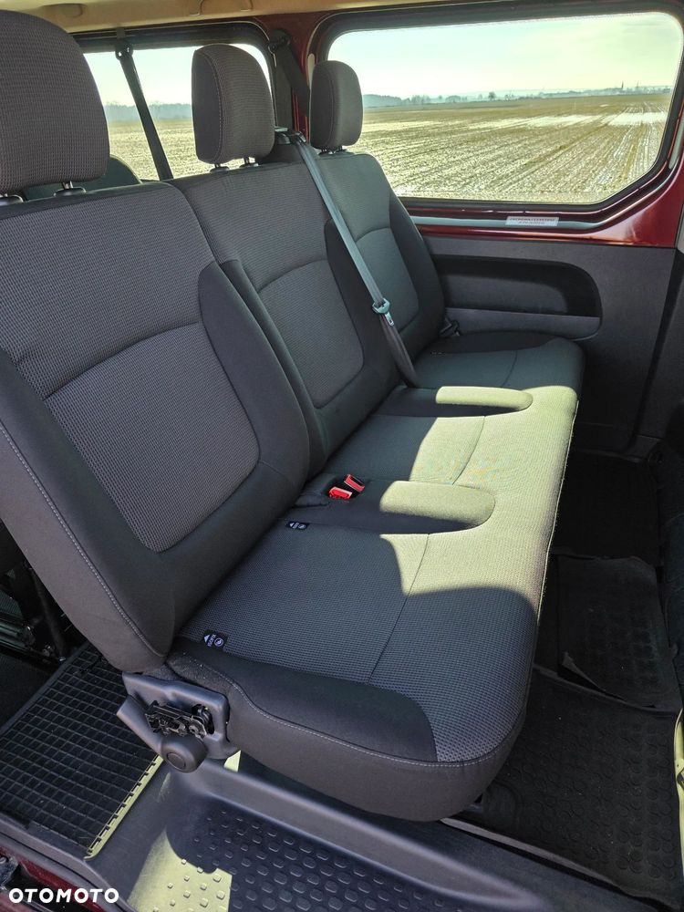 Renault Trafic 2.0 dCi - 9
