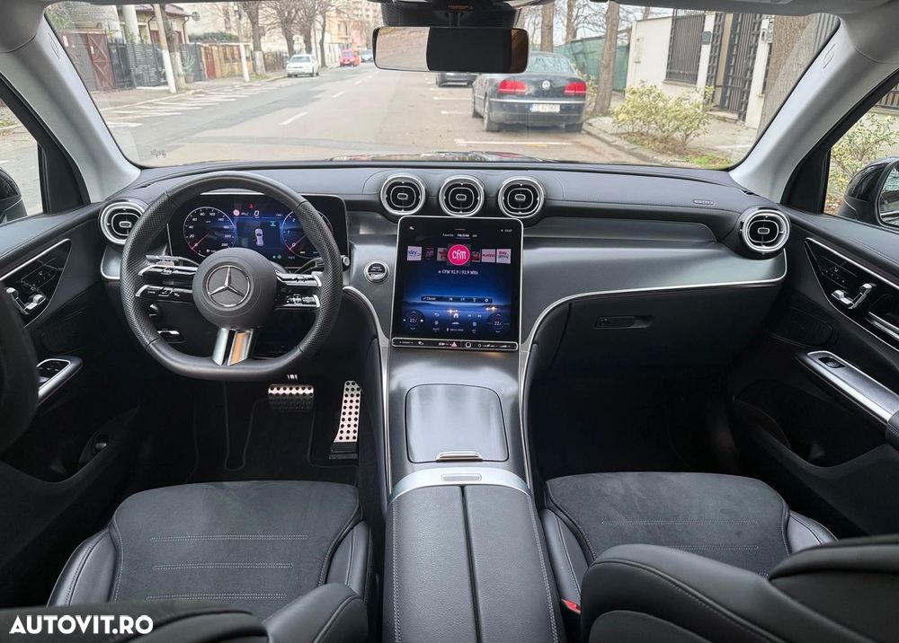 Mercedes-Benz Glc 2025 photo 2