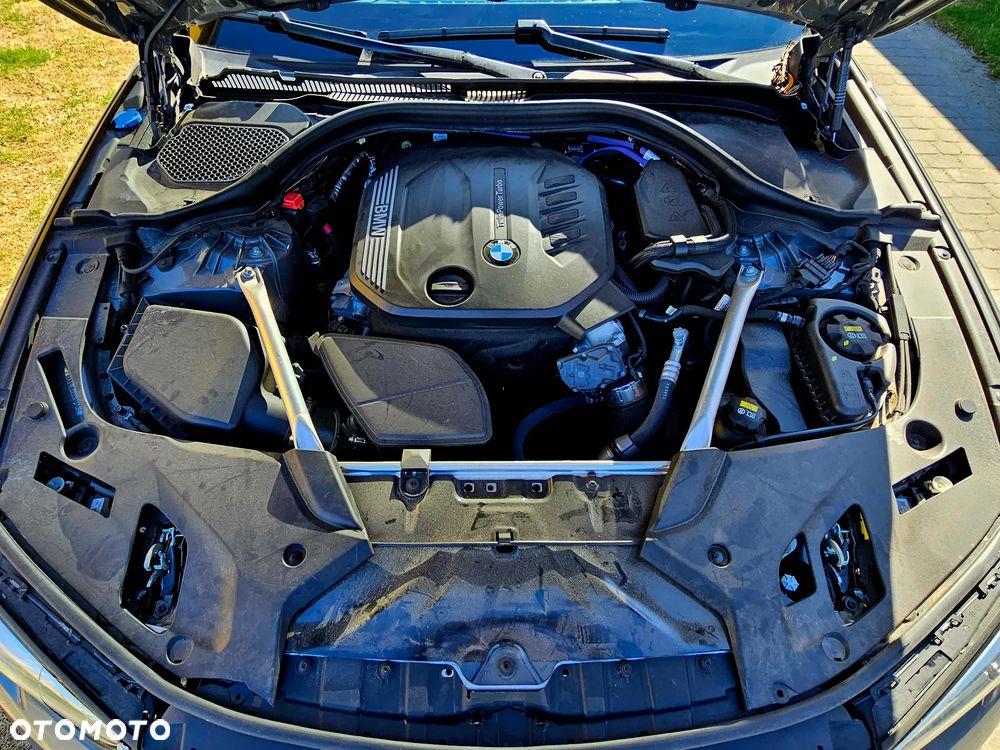 BMW Seria 5 520d Sport - 28