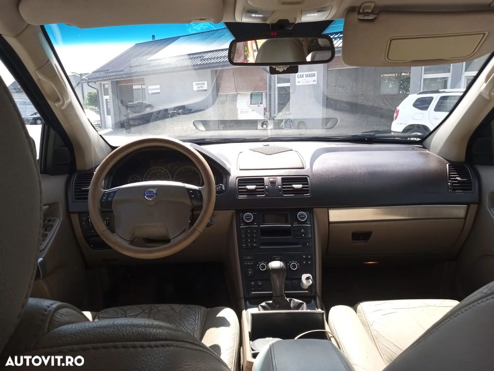 Volvo XC 90 D5 Momentum - 7