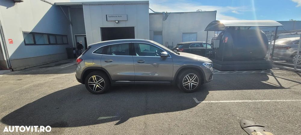 Mercedes-Benz GLA - 4