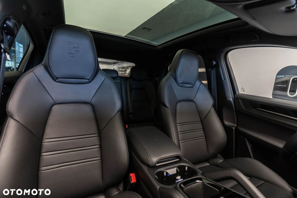 Porsche Cayenne Black Edition - 16
